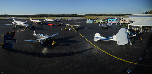 HillAircraft-7758-Pano