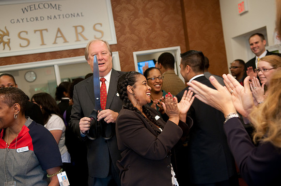 RibbonCutting-6671